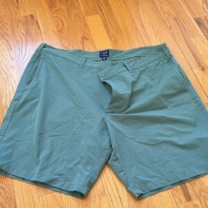 J. Crew Men's Olive Flat Front Shorts